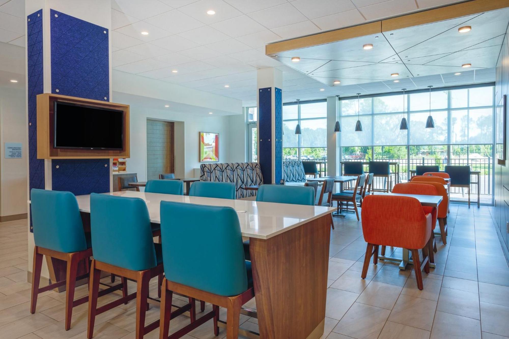 Holiday Inn Express - Starke By Ihg Екстериор снимка